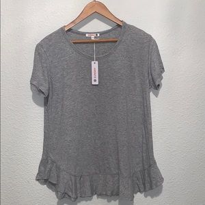 Sundry gray ruffle hem tee S